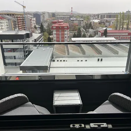 Jana Apartman *